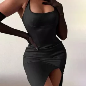 Robe Satin Noire Longue Fendue