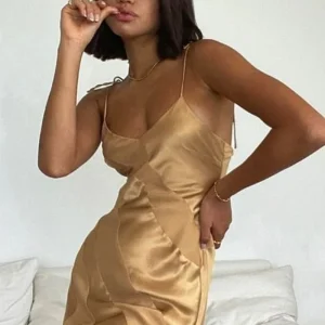 Robe Satin Doré