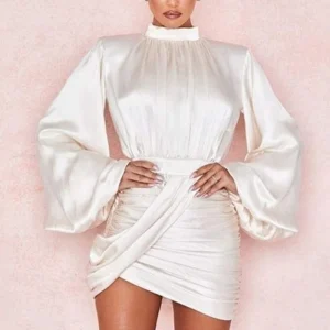 Robe Satin Blanche Drapée