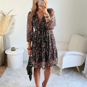 Robe fleurie irisée – Rose