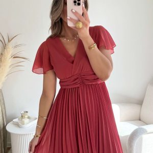 Robe plissée rose foncée – Louane