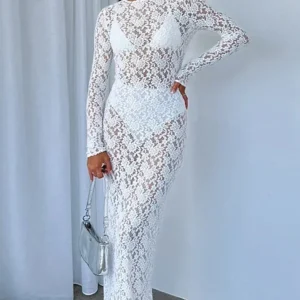 Robe en dentelle vintage