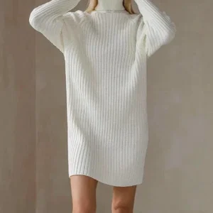 Robe en maille col roulé