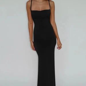 Robe noir moulante longue