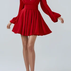 Robe rouge bouffante