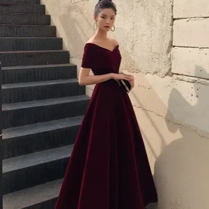 Robe velour col bateau