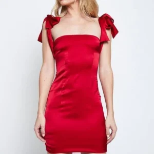 Robe Satin avec Noeuds