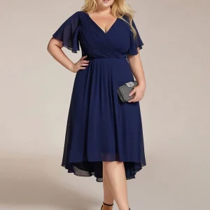 Robe d'invitée au mariage bleu asymétrique à volants