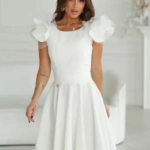 Robe de cocktail chic évasée courte