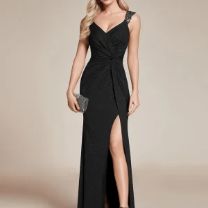 Robe de soirée noire à sequins longue fendue