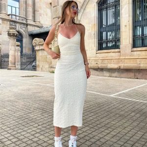Robe midi blanche pour été dos nu moulante
