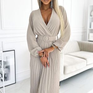 Robe plissée beige